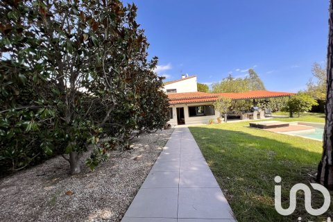 4 bedrooms apartment for sale in Cabrera de Mar, Barcelona, Catalonia, Spain № 4810 - photo 4