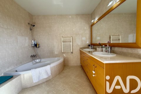 7 bedrooms apartment for sale in Sant Vicenc De Montalt, Barcelona, Catalonia, Spain № 4811 - photo 24