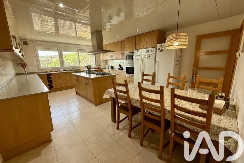7 bedrooms apartment for sale in Sant Vicenc De Montalt, Barcelona, Catalonia, Spain № 4811 - photo 12