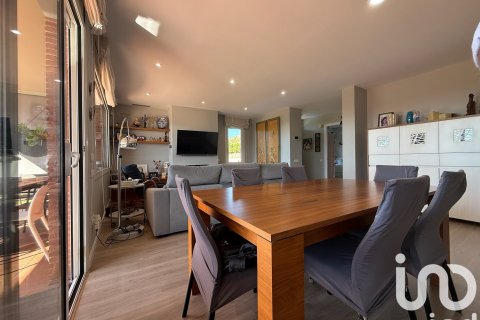 4 bedrooms apartment for sale in Sant Vicenc De Montalt, Barcelona, Catalonia, Spain № 4812 - photo 13