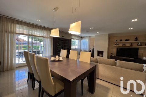 4 bedrooms house for sale in Palau-Solita I Plegamans, Barcelona, Catalonia, Spain № 4806 - photo 5