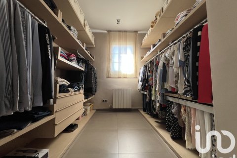 4 bedrooms house for sale in Palau-Solita I Plegamans, Barcelona, Catalonia, Spain № 4806 - photo 17