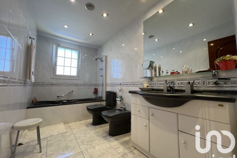 4 bedrooms house for sale in Palau-Solita I Plegamans, Barcelona, Catalonia, Spain № 4806 - photo 22