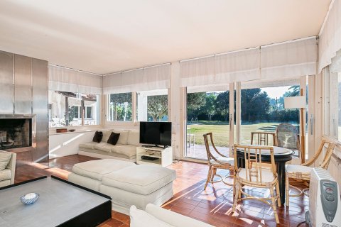 6 bedrooms house for sale in Sitges, Barcelona, Catalonia, Spain № 6476 - photo 17