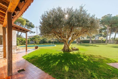 6 bedrooms house for sale in Sitges, Barcelona, Catalonia, Spain № 6476 - photo 10