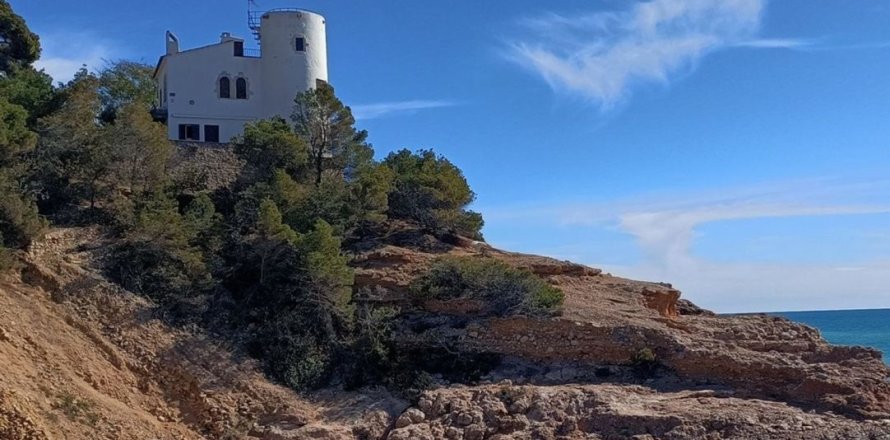 6 bedrooms house for sale in Sitges, Barcelona, Catalonia, Spain № 6475