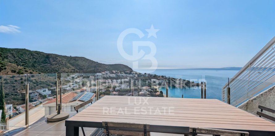 4 bedrooms villa for sale in Roses, Girona, Catalonia, Spain № 5558