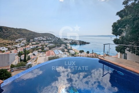 4 bedrooms villa for sale in Roses, Girona, Catalonia, Spain № 5558 - photo 2