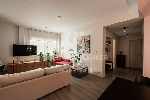3 bedrooms apartment for sale in Barcelona, Catalonia, Spain № 5557 - photo 2