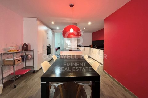 3 bedrooms apartment for sale in Barcelona, Catalonia, Spain № 5557 - photo 3