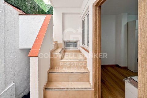 291 sq.m. commercial property for sale in Barcelona, Catalonia, Spain № 5559 - photo 2
