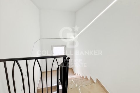 291 sq.m. commercial property for sale in Barcelona, Catalonia, Spain № 5559 - photo 24