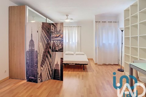 Снять в аренду квартиру в Л'Оспиталет-де-Льобрегат, Испания 33м², № 7315 - фото 5