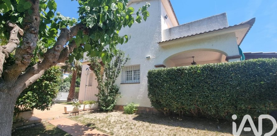 4 bedrooms house for rent in La Bisbal Del Penedes, Tarragona, Catalonia, Spain № 7316