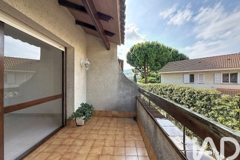 4 bedrooms house for rent in Tiana, Barcelona, Catalonia, Spain № 7317 - photo 11