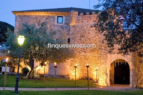 Дом с 11 спальнями в Сан-Висенсе де Монтальте, Барселона, Каталония, Испания № 2774