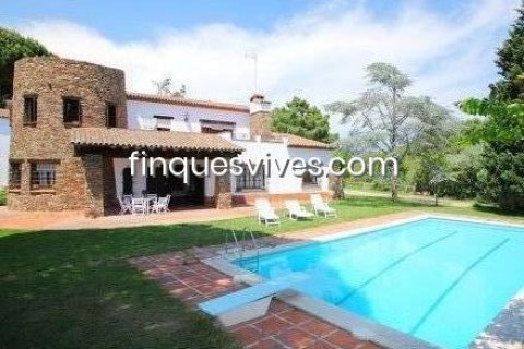 Купить дом в Сан-Поль-де-Мар, Испания с 8 спален, 529м², № 2773 - фото 2