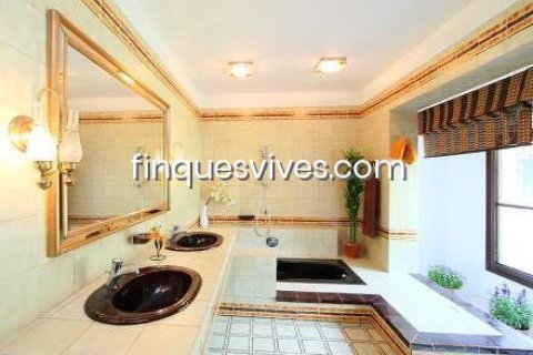 Купить дом в Сан-Поль-де-Мар, Испания с 8 спален, 529м², № 2773 - фото 25