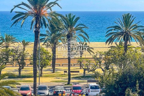 Купить таунхаус в Матаро, Испания с 4 спальни, 171м², № 3093 - фото 2