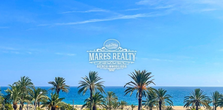 Таунхаус с 4 спальнями в Матаро, Барселона, Каталония, Испания № 3093