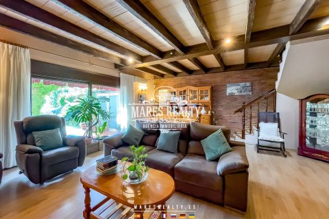 Купить таунхаус в Палафоллс, Испания с 3 спальни, 245м², № 3094 - фото 16