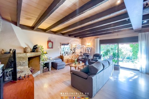 Купить таунхаус в Палафоллс, Испания с 3 спальни, 245м², № 3094 - фото 19