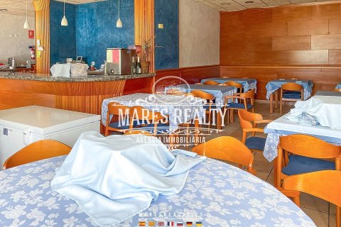 Купить коммерческую недвижимость в Палафоллс, Испания 208м², № 3095 - фото 7