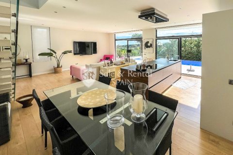 5 bedrooms house for sale in Sant Feliu de Guixols, Girona, Catalonia, Spain № 6763 - photo 6