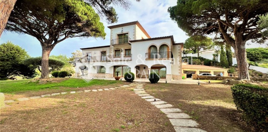 10 bedrooms house for sale in Sant Feliu de Guixols, Girona, Catalonia, Spain № 6767