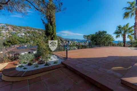4 bedrooms house for sale in Blanes, Girona, Catalonia, Spain № 6762 - photo 2