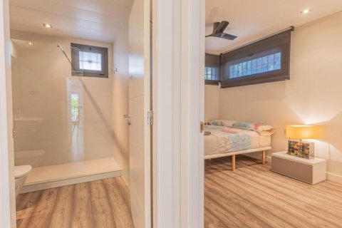 5 bedrooms house for sale in Sant Andreu de Llavaneres, Barcelona, Catalonia, Spain № 7192 - photo 11