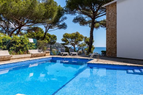 4 bedrooms apartment for sale in Palafrugell, Girona, Catalonia, Spain № 7188 - photo 3