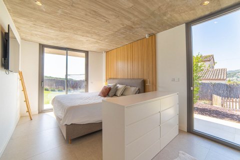 Сasa de 4 dormitorios en venta en Cabrils, Barcelona, Cataluña, Spain № 7194 - foto 5
