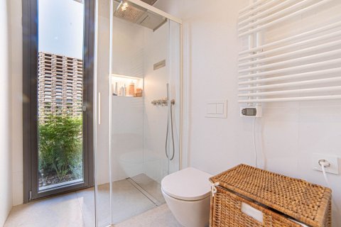 Сasa de 4 dormitorios en venta en Cabrils, Barcelona, Cataluña, Spain № 7194 - foto 2