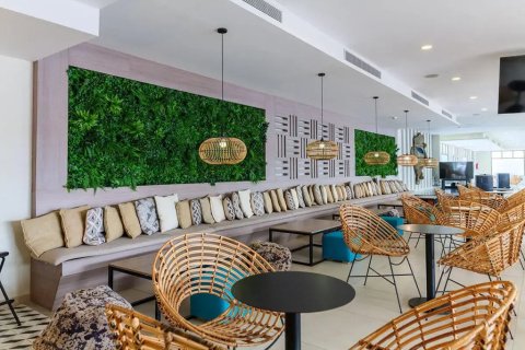 Коммерческая недвижимость 330м² в Мартореле, Барселона, Каталония, Испания № 1324