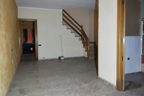 Сasa de 2 dormitorios en venta en Terrassa, Barcelona, Cataluña, Spain № 7020 - foto 3