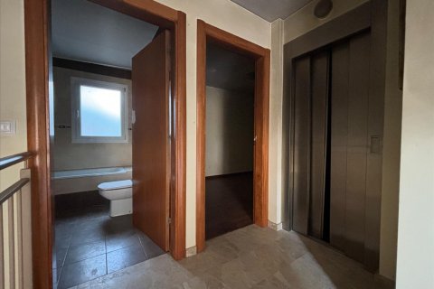 Сasa de 4 dormitorios en venta en Matadepera, Barcelona, Cataluña, Spain № 7025 - foto 13