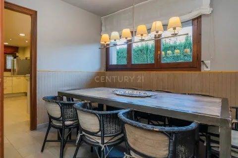 Сasa de 7 dormitorios en venta en L'Ametlla del Vallès, Barcelona, Cataluña, Spain № 7021 - foto 23