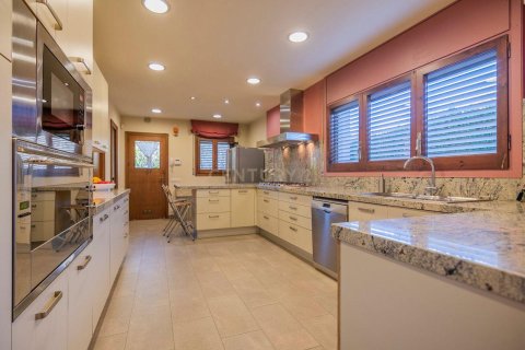 Сasa de 7 dormitorios en venta en L'Ametlla del Vallès, Barcelona, Cataluña, Spain № 7021 - foto 17