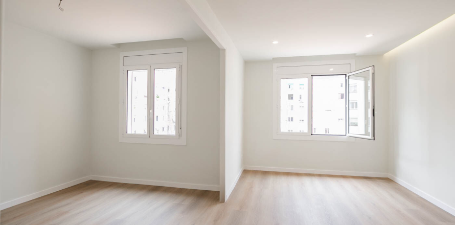 3 chambres apartment à vendre à Barcelona, Catalonia, Spain № 3644