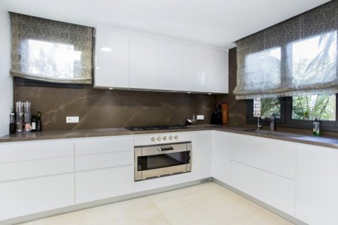 Сasa de 6 dormitorios en venta en Gavà, Barcelona, Cataluña, Spain № 1311 - foto 7