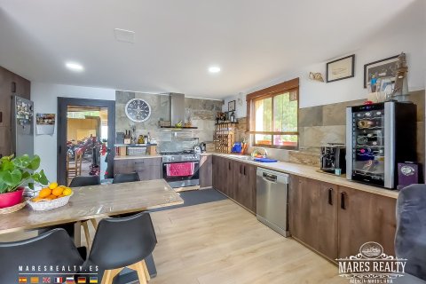 Купить виллу в Льорет-де-Мар, Испания с 13 спален, 650м², № 1305 - фото 9