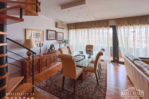 Купить квартиру в Барселона, Испания с 4 спальни, 196м², № 972 - фото 3