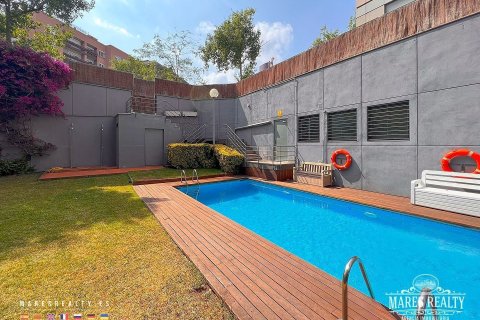 Купить квартиру в Барселона, Испания с 4 спальни, 196м², № 972 - фото 2