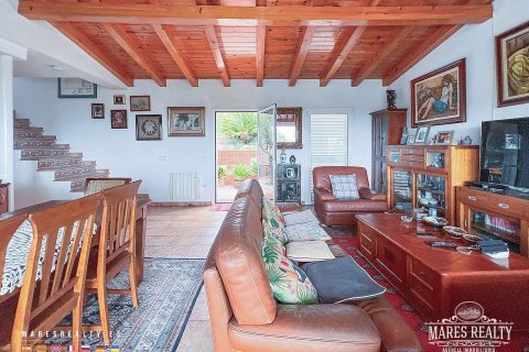 Купить виллу в Льорет-де-Мар, Испания с 3 спальни, 200м², № 969 - фото 9