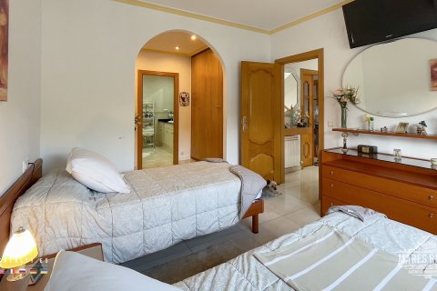 Купить виллу в Льорет-де-Мар, Испания с 3 спальни, 348м², № 973 - фото 8