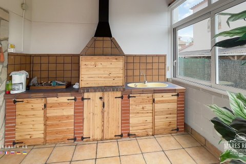 Купить виллу в Льорет-де-Мар, Испания с 3 спальни, 348м², № 973 - фото 18