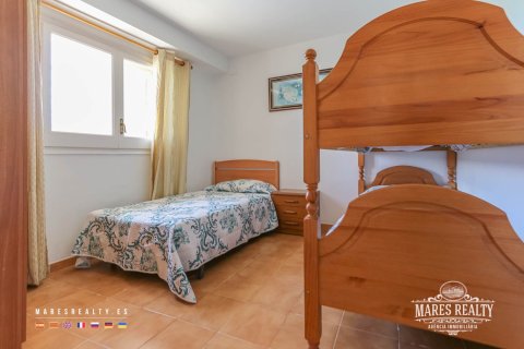 Купить виллу в Льорет-де-Мар, Испания с 7 спален, 250м², № 975 - фото 17