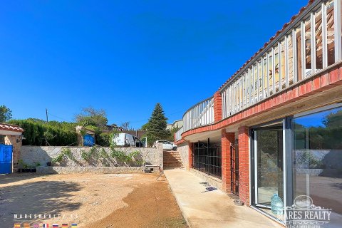 Купить виллу в Бланес, Испания с 4 спальни, 361м², № 971 - фото 4