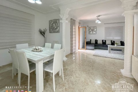 Купить виллу в Льорет-де-Мар, Испания с 3 спальни, 251м², № 974 - фото 15